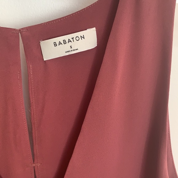 Aritzia Babaton camisole with holes in back - Picture 7 of 8